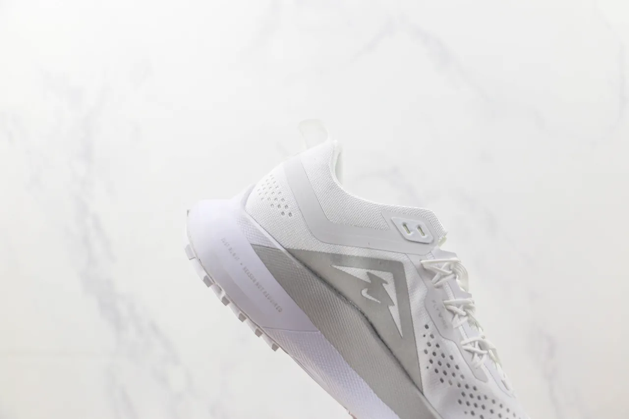 Nike White Gray Breathable Perforated Mesh Upper Light Synthetic Overlays Running Shoes 5