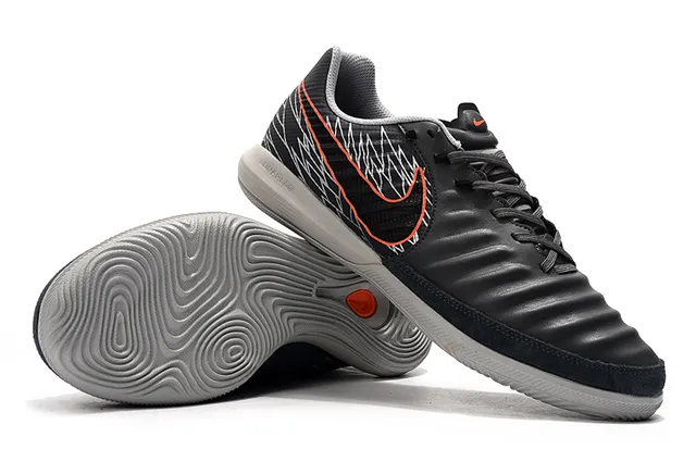 Nike Chaussure Blanc Orange Low-Top Cuir Synthétique Supérieur Chaussures Football Indoor 5