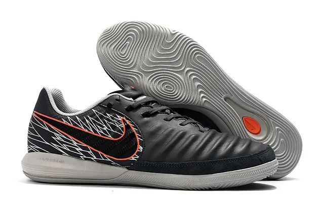 Nike Chaussure Blanc Orange Low-Top Cuir Synthétique Supérieur Chaussures Football Indoor 9