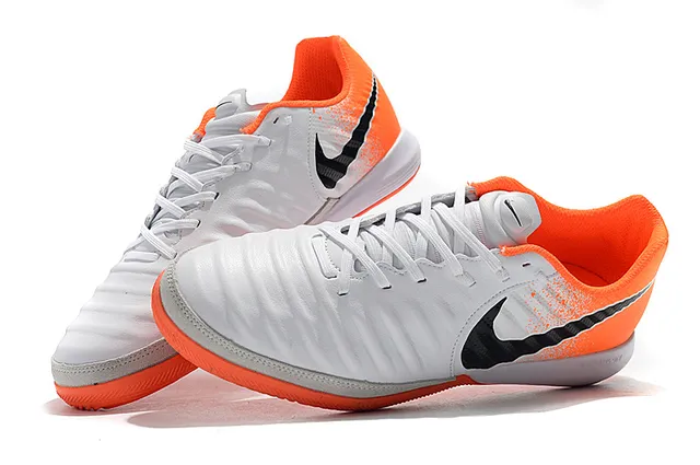 Nike Chaussure Blanc Orange Low-Top Cuir Synthétique Supérieur Chaussures Football Indoor 12