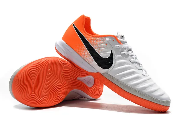 Nike Chaussure Blanc Orange Low-Top Cuir Synthétique Supérieur Chaussures Football Indoor 15