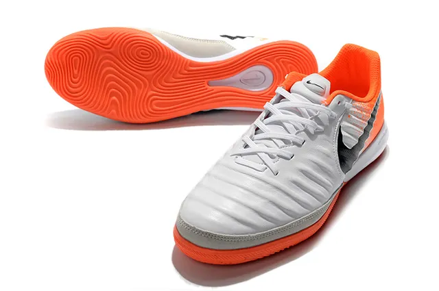 Nike Chaussure Blanc Orange Low-Top Cuir Synthétique Supérieur Chaussures Football Indoor 16