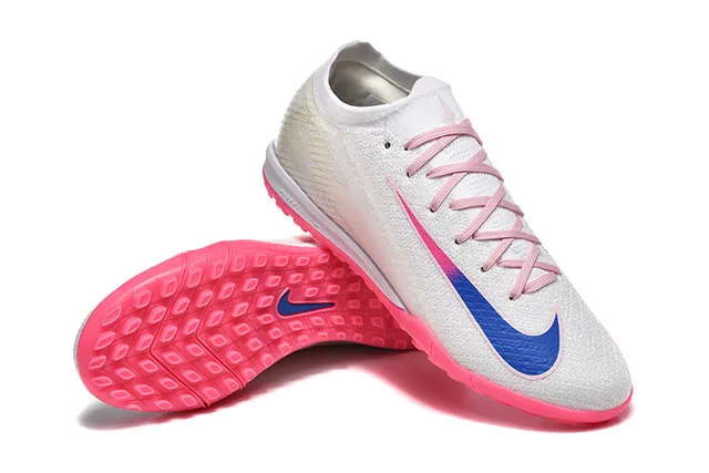 Nike White Pink Knit Upper Low-Cut Silhouette Turf Soccer Shoes 7