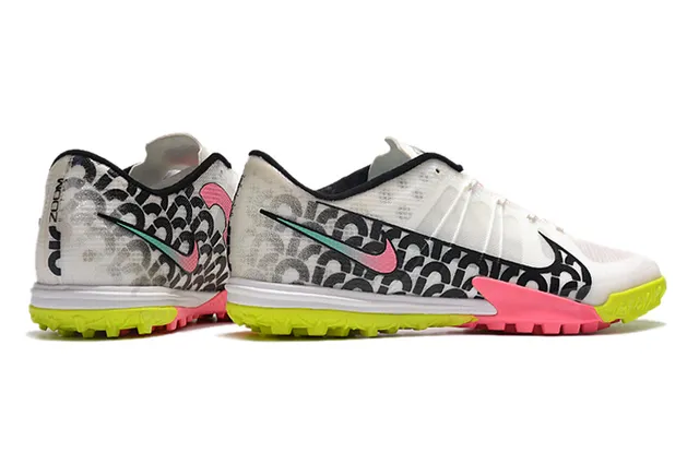 Nike Blanc Rose Bas Cleat Semelle Caoutchouc Bicolore Turf Chaussures de Football 5