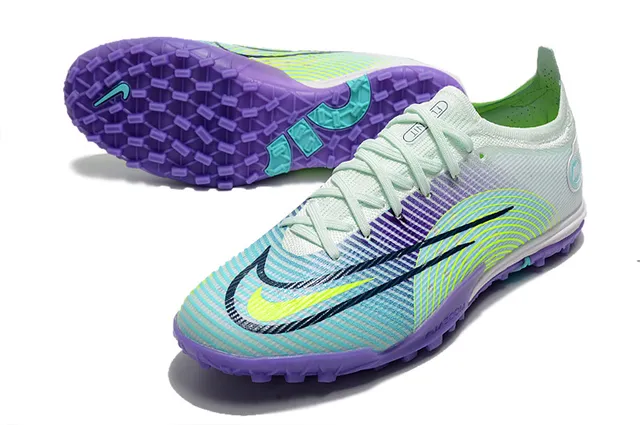 Nike Blanc Rose Bas Cleat Semelle Caoutchouc Bicolore Turf Chaussures de Football 17