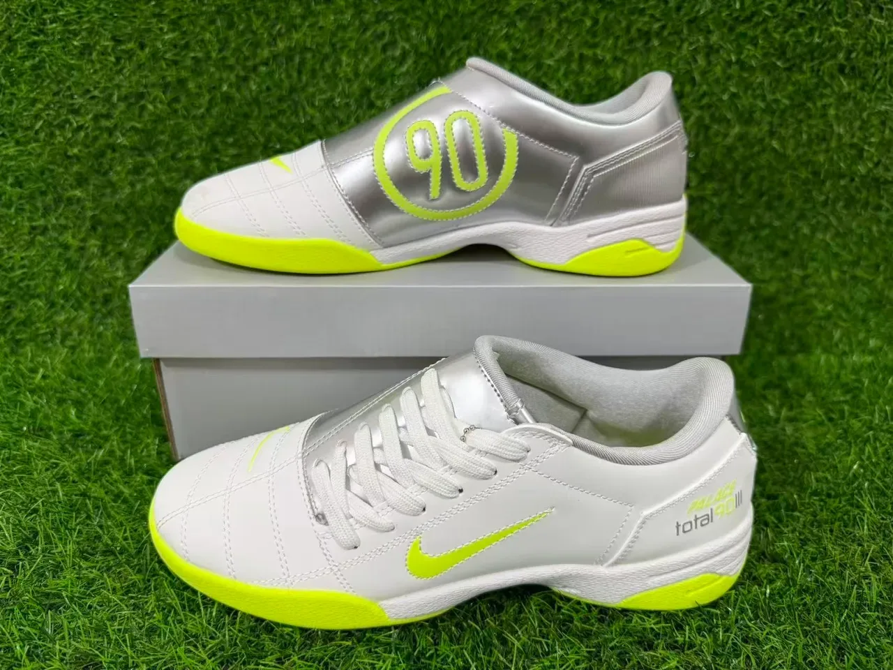 Nike White Yellow Low-Top Synthetic Leather Upper Sneakers 13