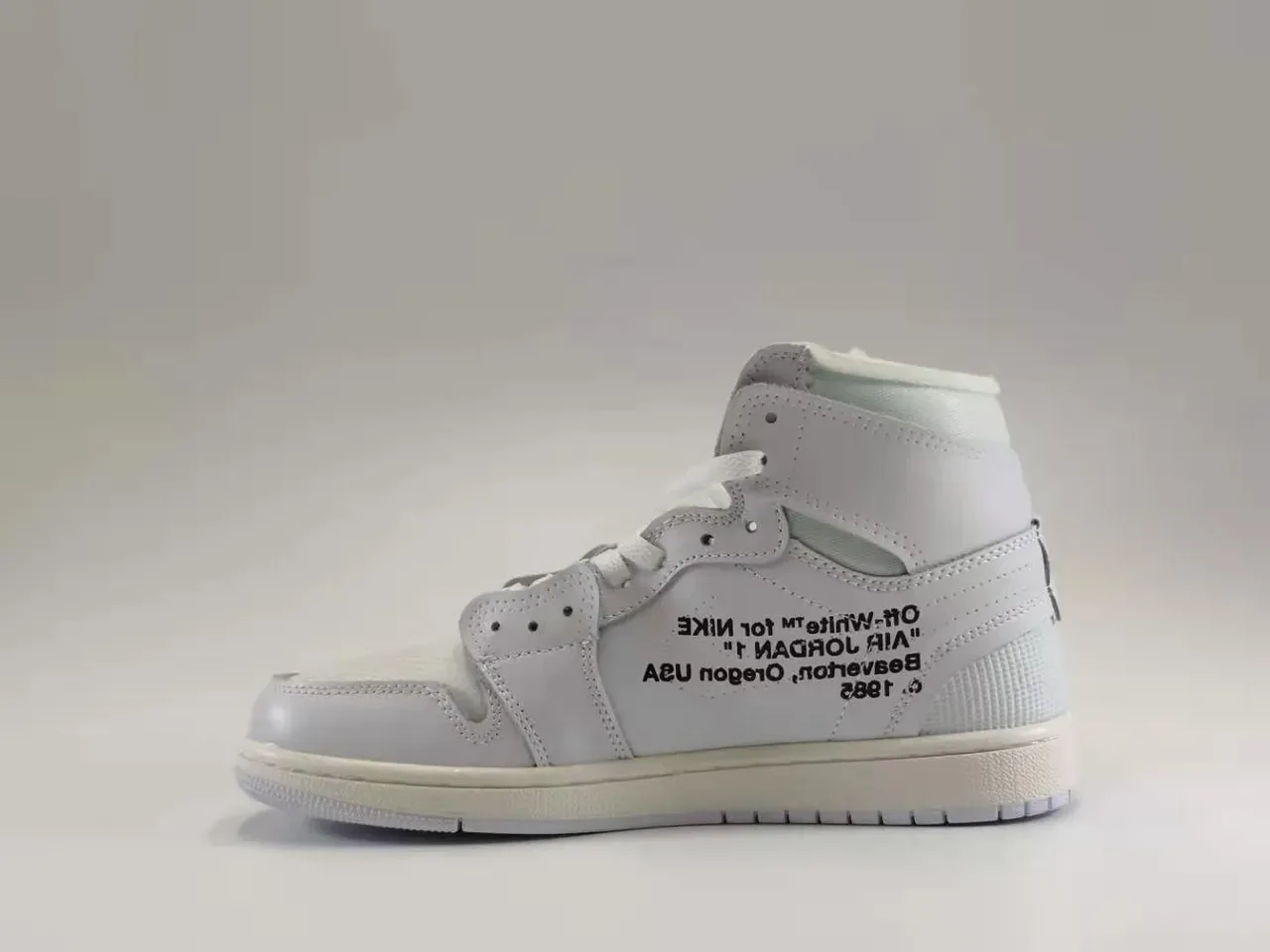 Nike x Off-White Air Jordan 1 'The Ten' Chaussures de basket Gris clair 2
