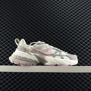 Nike Zoom 2K رمادي وردي حذاء رياضي سميك