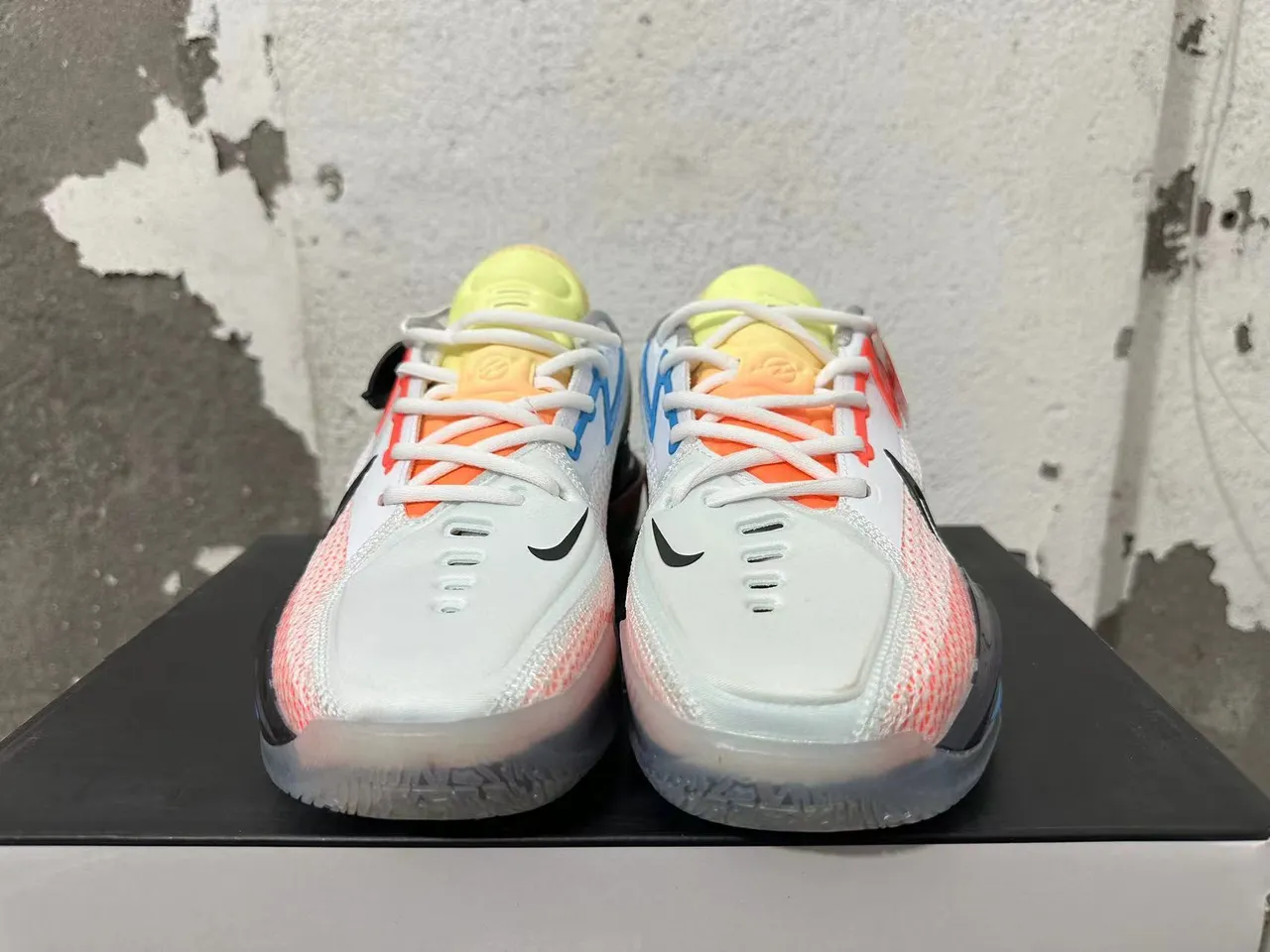 Nike Zoom GT Cut White Blue Gradient Basketball Shoes 4