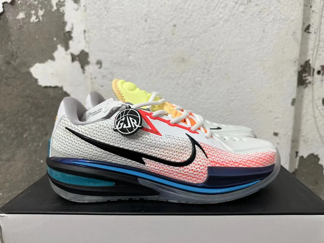 Nike Zoom GT Cut White Blue Gradient Basketball Shoes 5