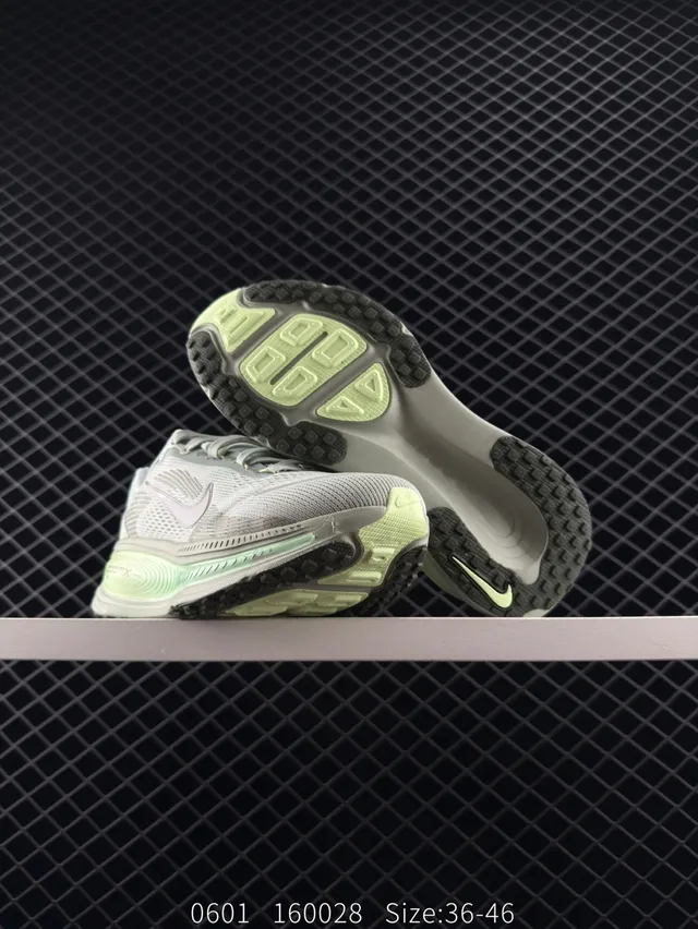 Nike ZoomX Gris Verde Parte Superior de Malla Ingenierizada Suela Media Gruesa Zapatos de Running 2
