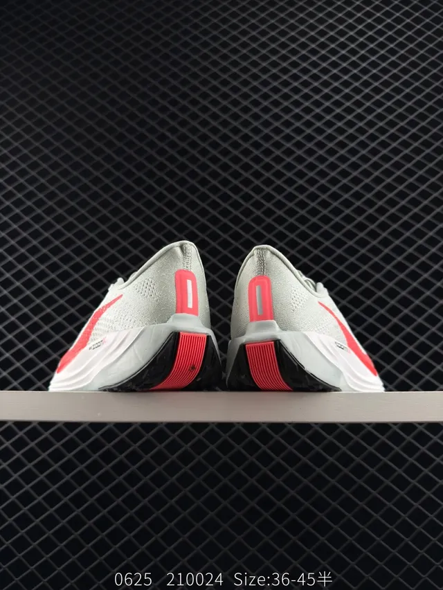 Nike ZoomX Gray Red Knit Upper Running Shoes 3