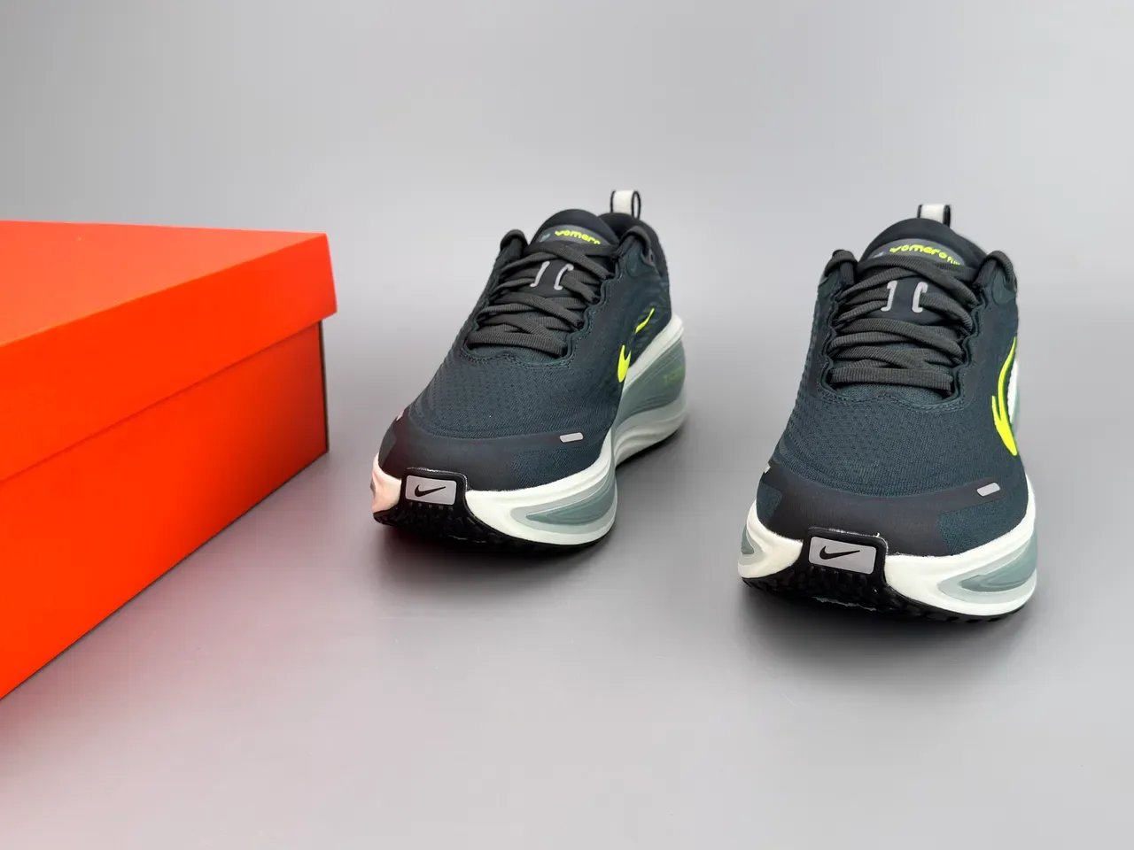 Nike ZoomX Invincible Run Running Shoes 3