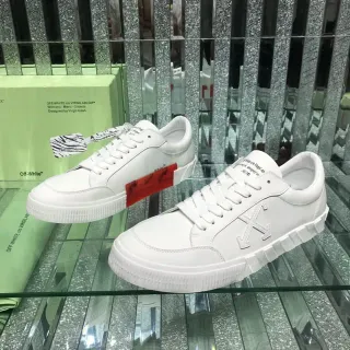 Off-White Arrow Low Top أبيض أحمر نمط حياة صناعي أحذية رياضية
