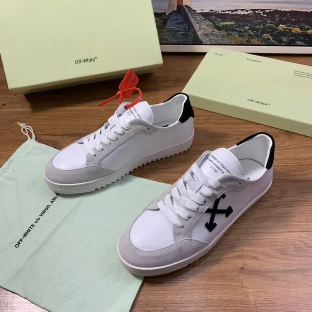 Off-White Arrow Sneaker White Gray Black sneakers lifestyle 8