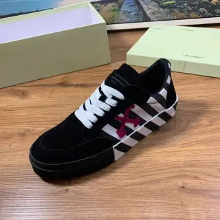 Off-White Arrow Stripe কালো সাদা লাল Lifestyle Sneakers