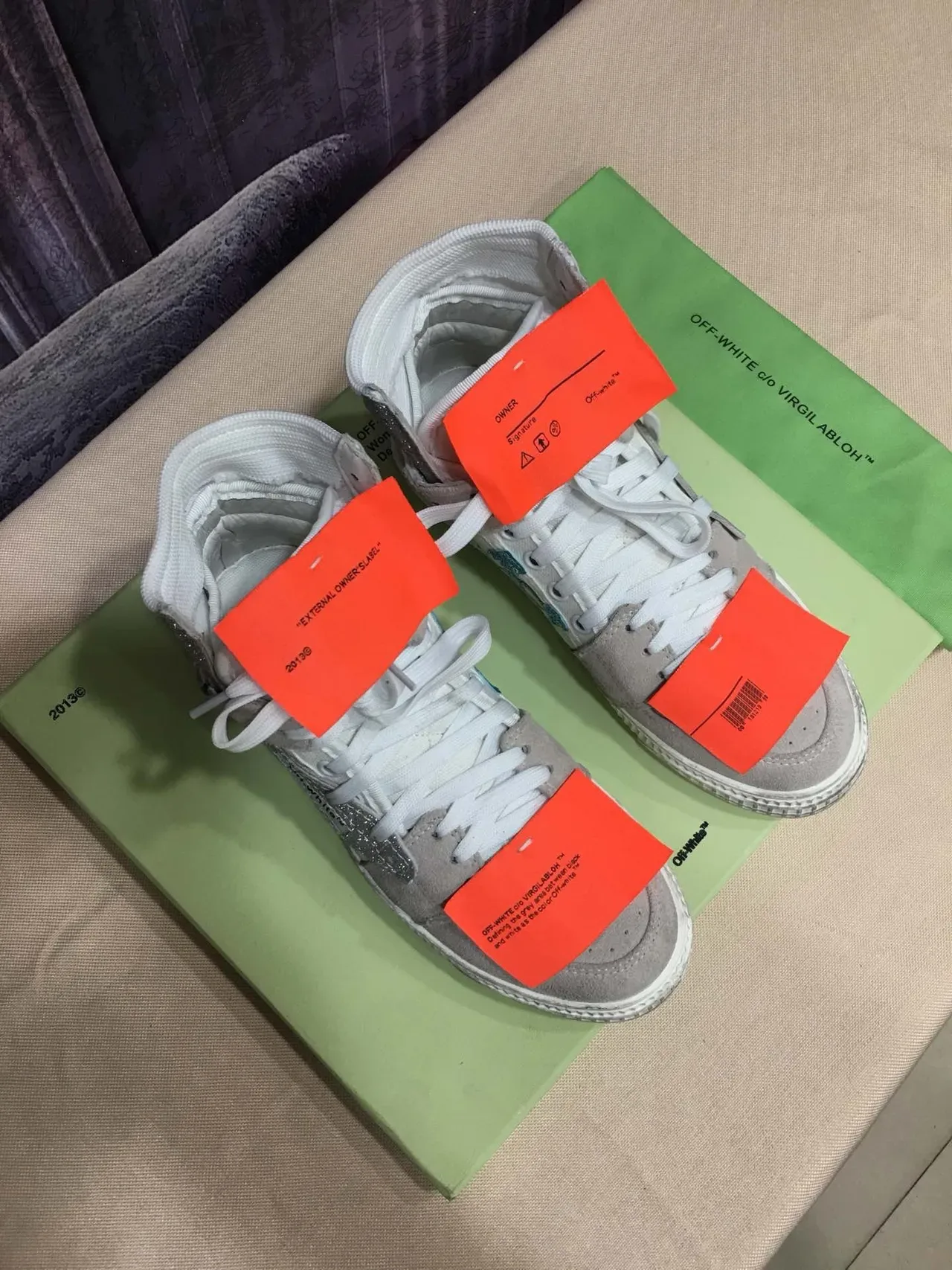 Off-White Bege Prata High-Top Glitter Tênis Lifestyle 6