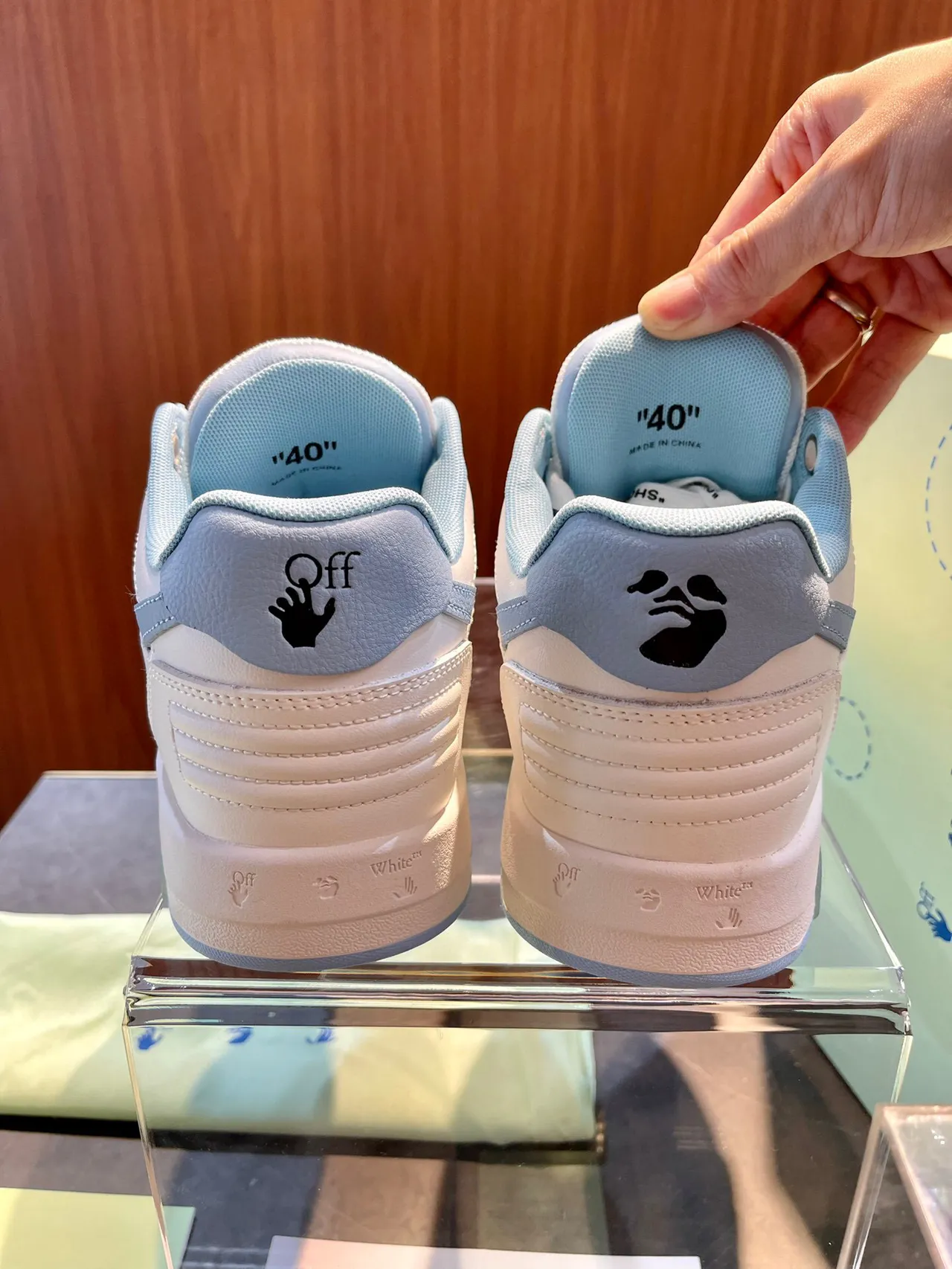 Off-White Bleu Flèche Diagonal Logo Industriel Étiquette Pendante Mode de Vie Baskets 4