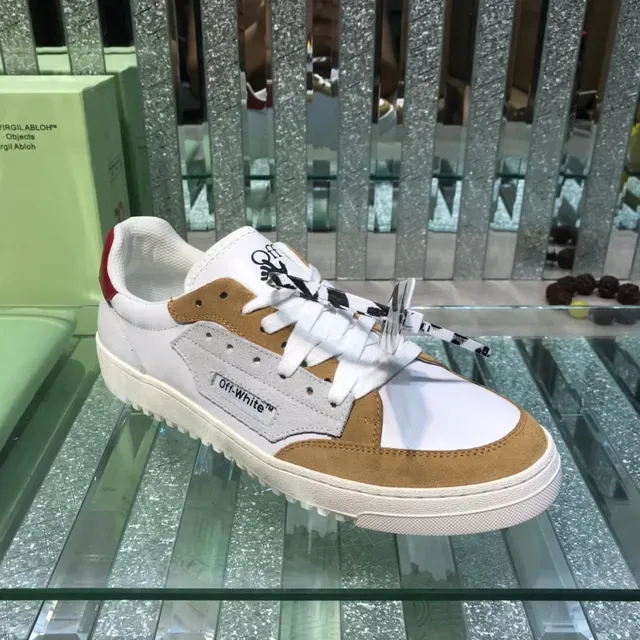 Off-White বাদামি ইন্ডাস্ট্রিয়াল ডিজাইন মিক্সড ম্যাটেরিয়াল উপর লাইফস্টাইল স্নিকার 8