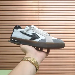 Off-White حذاء رياضي رمادي منخفض التكتيف من المواد المختلطة