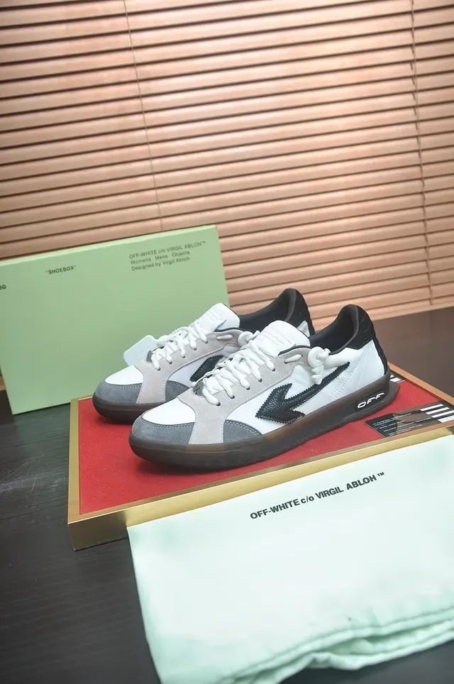 Off-White Gray Low-Top Mixed-Material Upper Lifestyle Sneakers 4