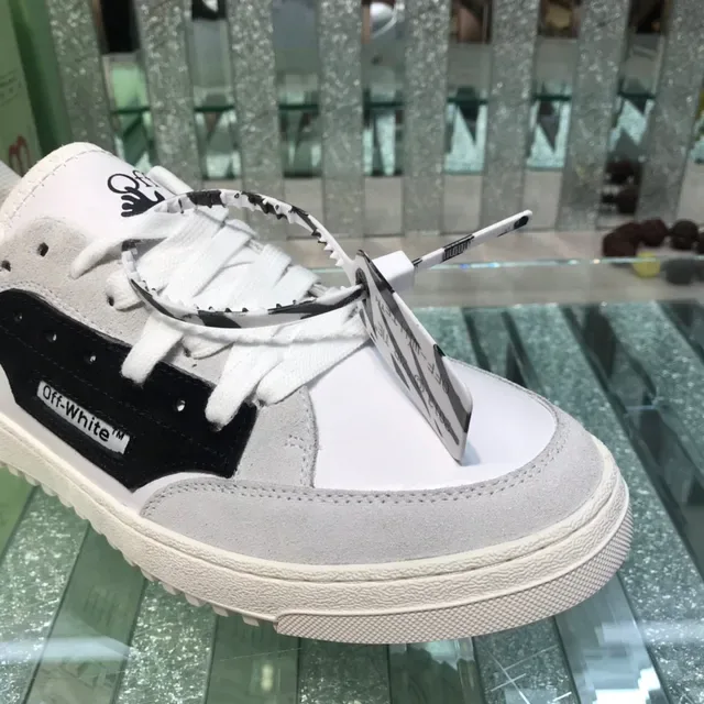 Off-White Gray Low-Top Suede-and-Leather Panelled Lifestyle Sneakers 6