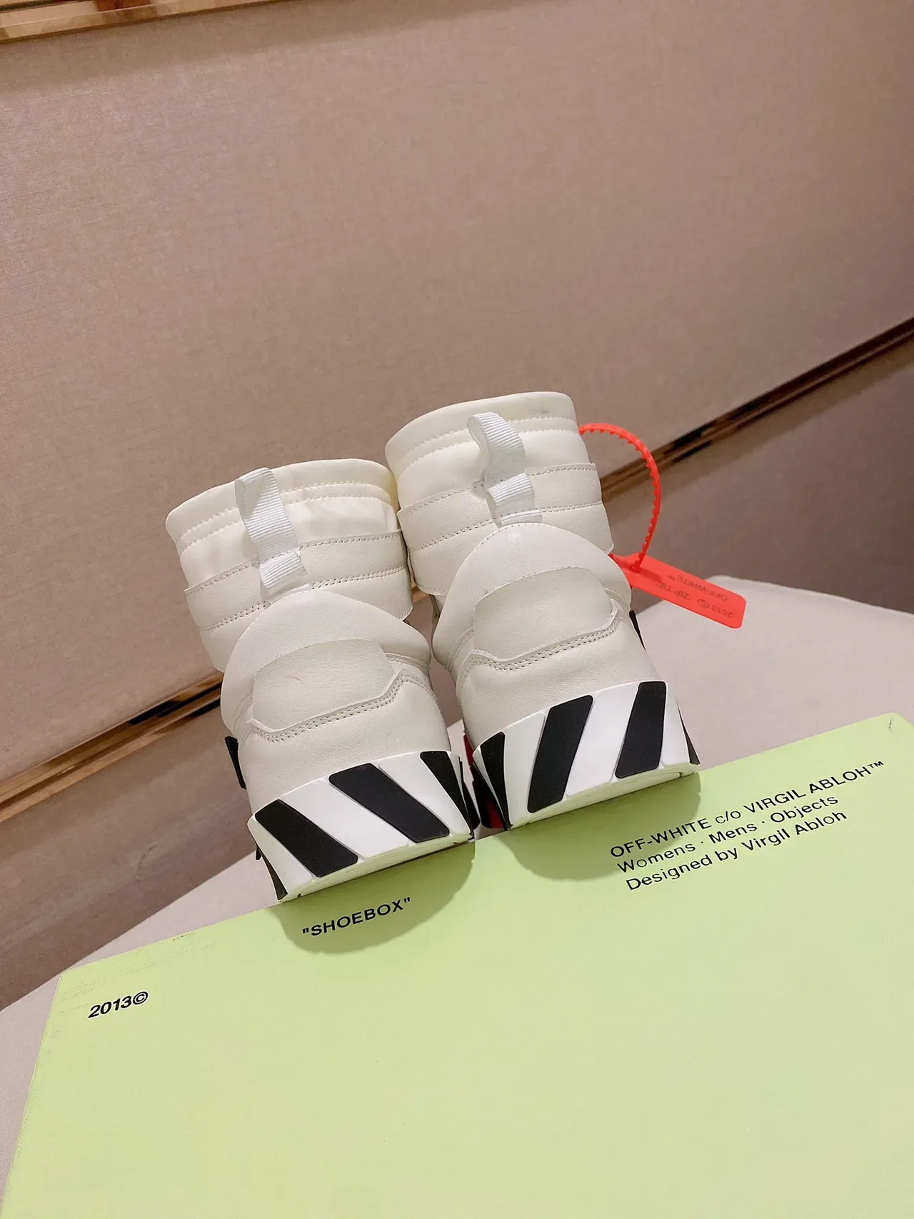 Off-White Industrial Tênis Alta Branco Preto Lifestyle Sneakers 2