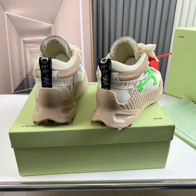 Off-White Runner Chaussures chunky Beige Green motif de flèche oversized, semelle intermédiaire sculptée avec rayures 6