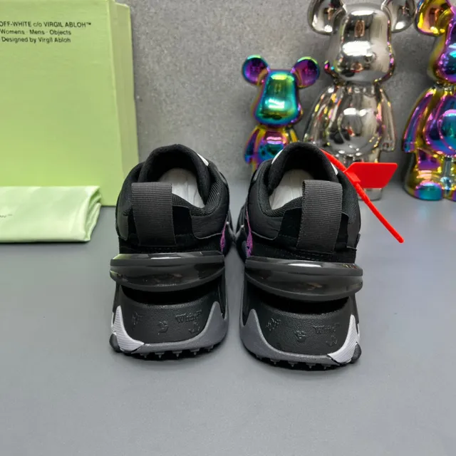 Off-White Runner Black Gray Chunky Sneakers 3
