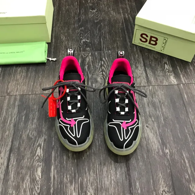 Off-White Runner أسود وردي أصفر نيون حذاء رياضي سميك 7