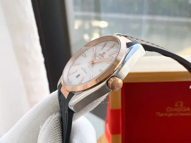 Omega Seamaster Aqua Terra White Dial Rose Gold Case Mechanical Watch 4