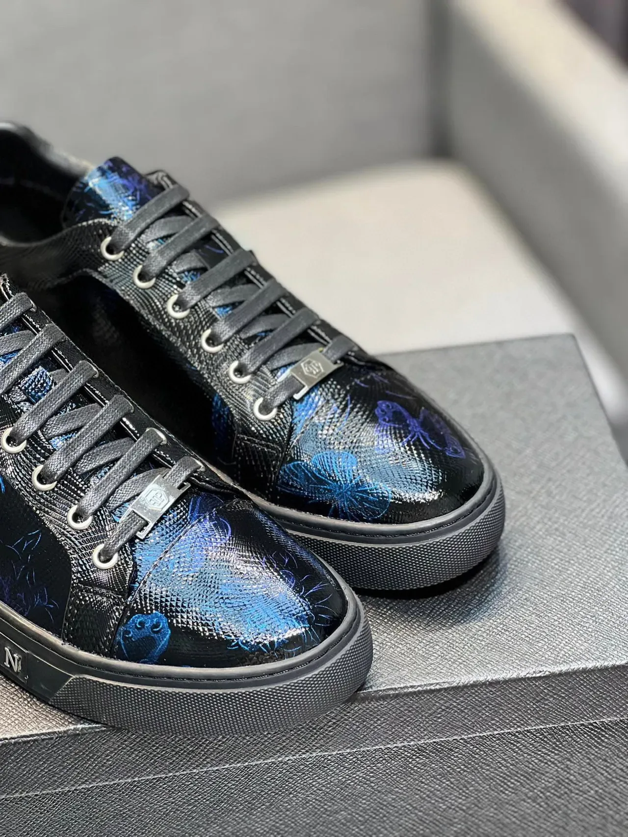 Philipp Plein Sneakers Lifestyle Imprimé Floral Noir et Bleu 9