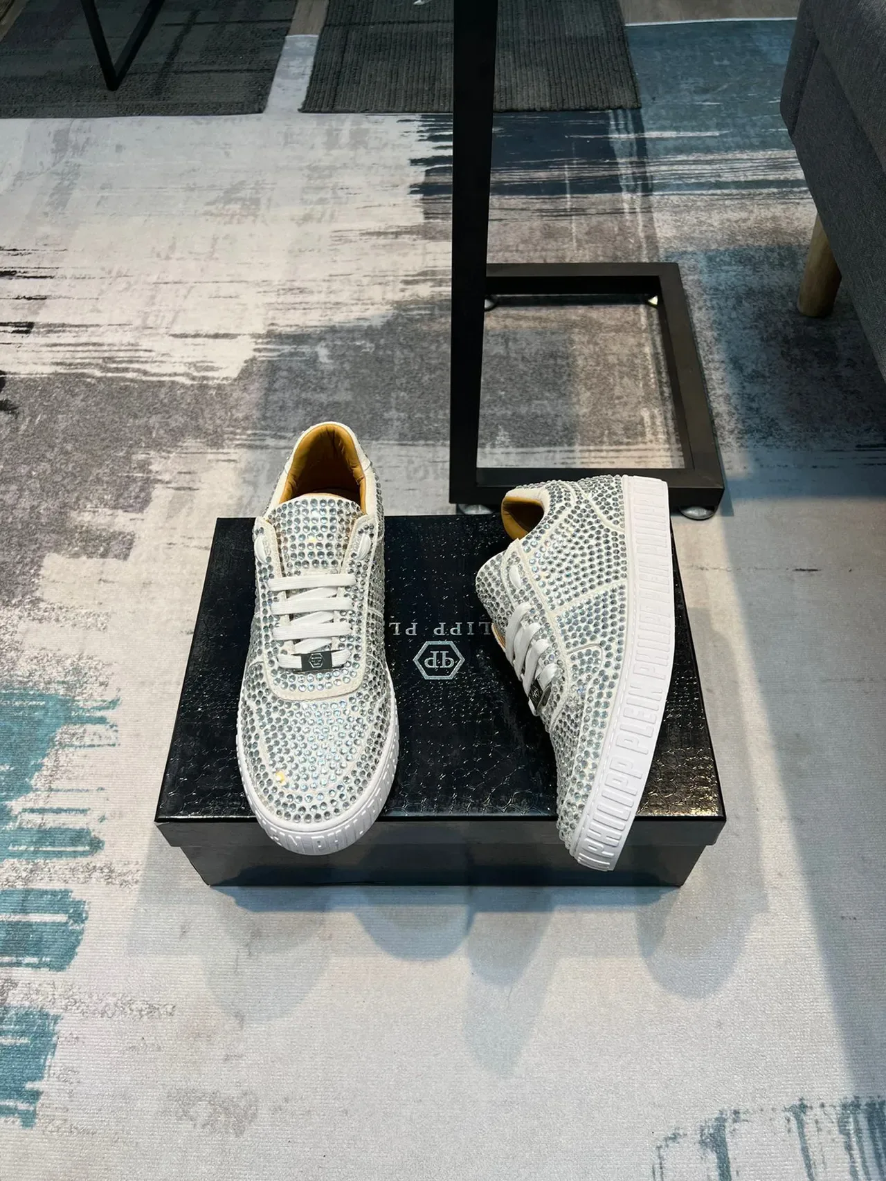Philipp Plein Crystal-Embellished White Lifestyle Sneakers 4