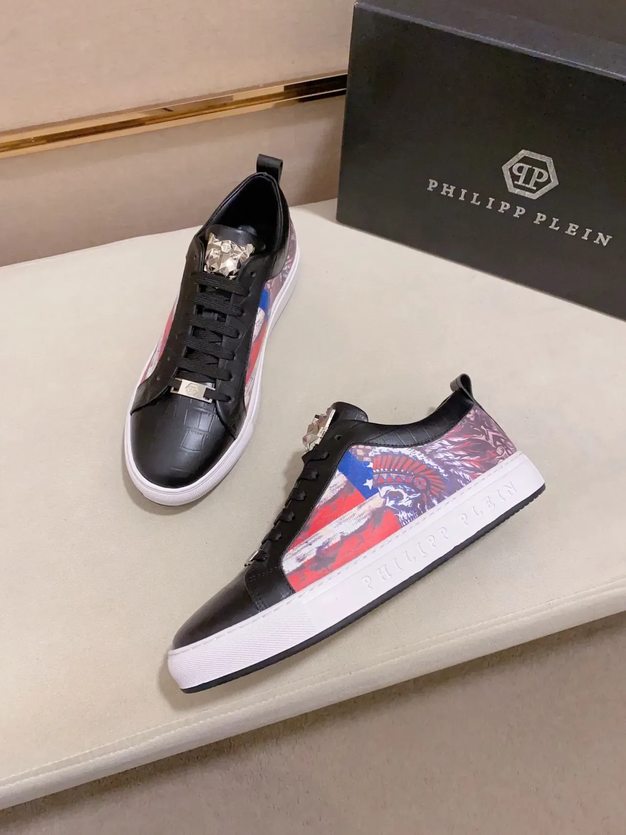 Philipp Plein Graphic-Print Black and Multicolor Lifestyle Sneakers 8