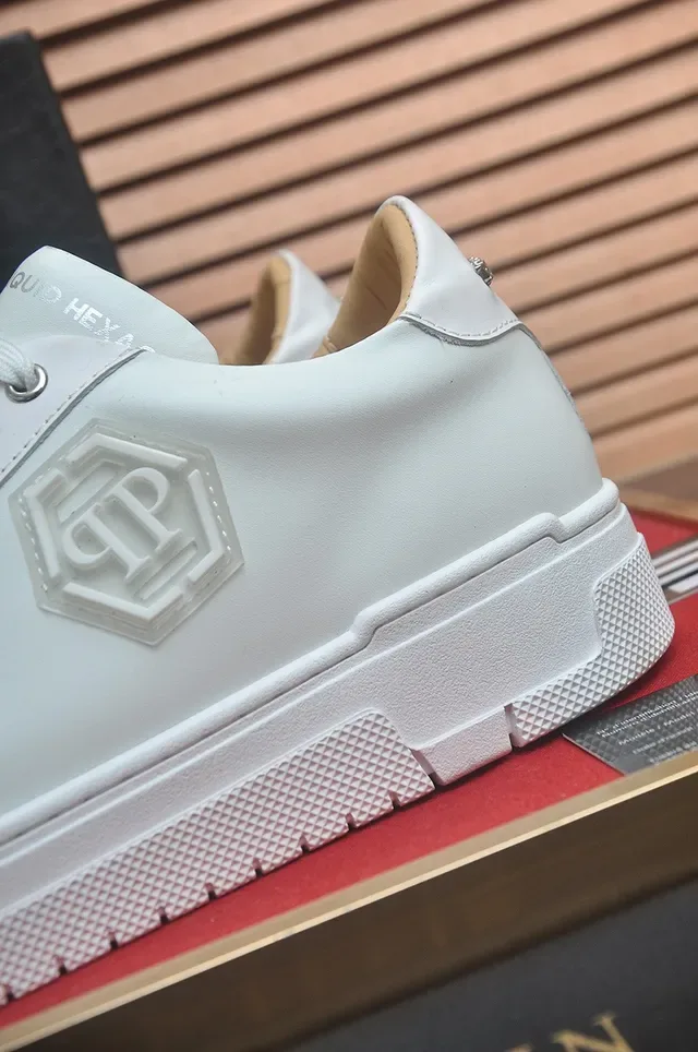 Philipp Plein Liquid Hexa White Beige Leather Upper Hexagonal PP Logo Patch Lifestyle Sneakers 9