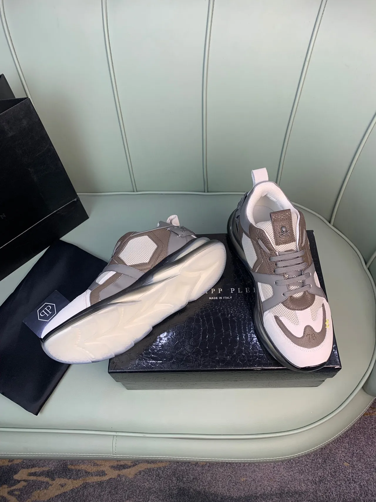 Philipp Plein Sneakers Blancs Beige Semelle Épaisse Maille Et Panneau En Cuir 7