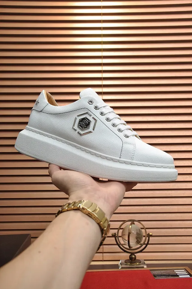 Philipp Plein Tênis Lifestyle Branco Bege de Couro Texturizado com Placa de Logo Metálico Hexagonal 7