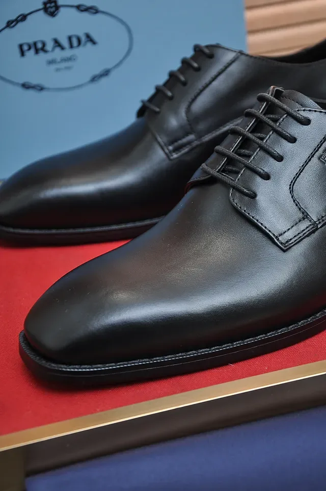 Prada Zapatos Oxford Negro Punta Redonda 2