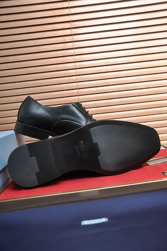 Prada Zapatos Oxford Negro Punta Redonda 3