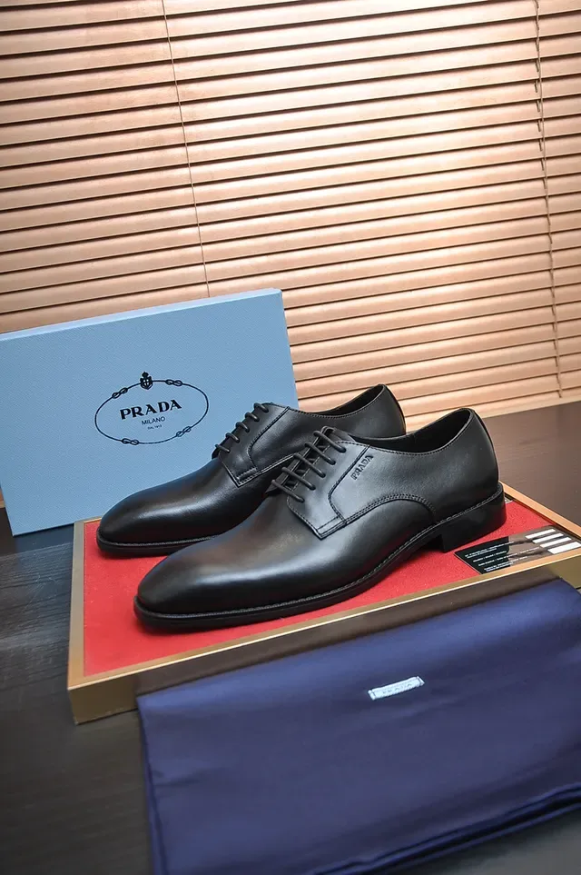 Prada Zapatos Oxford Negro Punta Redonda 4