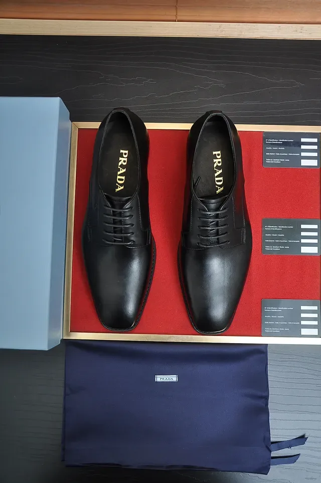 Prada Zapatos Oxford Negro Punta Redonda 5
