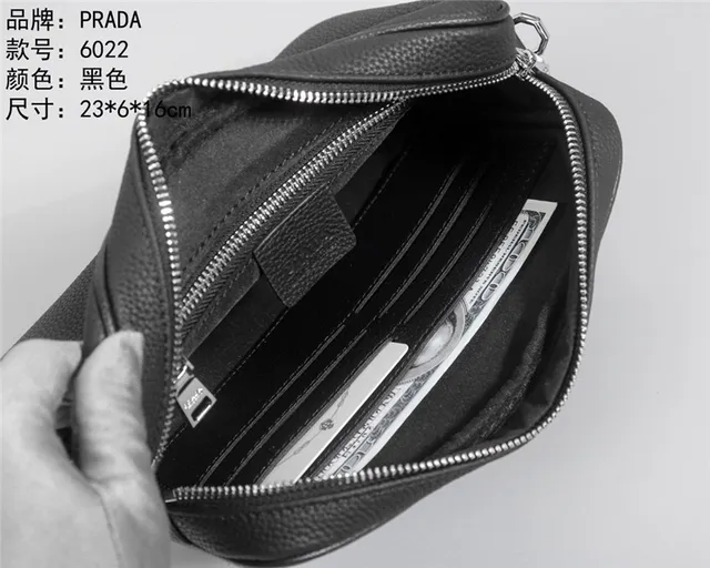 Prada काला दानेदार चमड़ा आयताकार संरचित क्रॉसबॉडी बैग 2