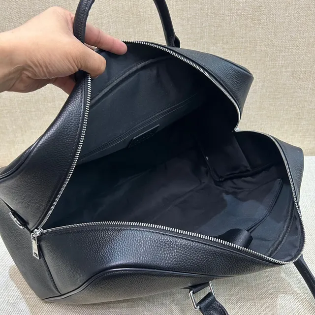 Prada Black Pebbled Leather Structured Silhouette Duffle Bag 2