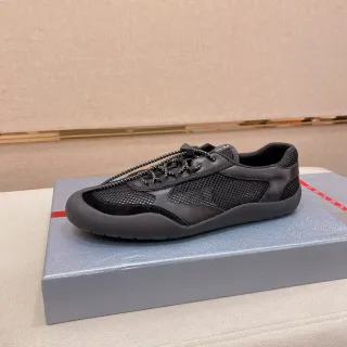 Prada Cloudbust حذاء رياضي أسلوب حياة شبك أسود وجلد