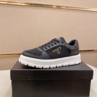 Prada Cloudbust Sneakers plateforme cuir et mesh noir lifestyle