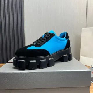 Prada Cloudbust حذاء رياضي أزرق وأسود سميك