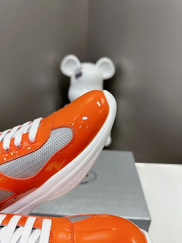 Prada Cloudbust Sneakers Lifestyle Orange Gris Cuir Patenté Brillant Panneaux de Malla 6