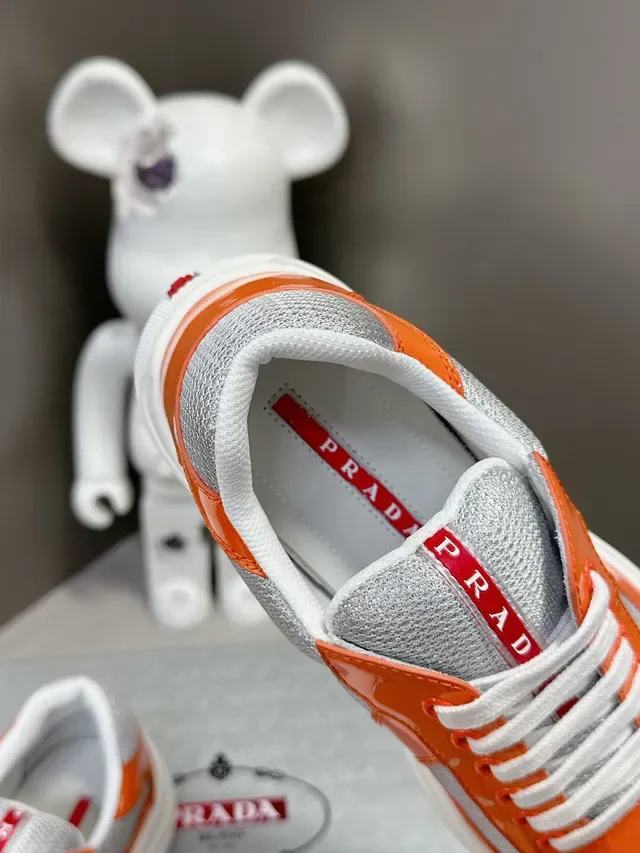 Prada Cloudbust Sneakers Lifestyle Orange Gris Cuir Patenté Brillant Panneaux de Malla 8