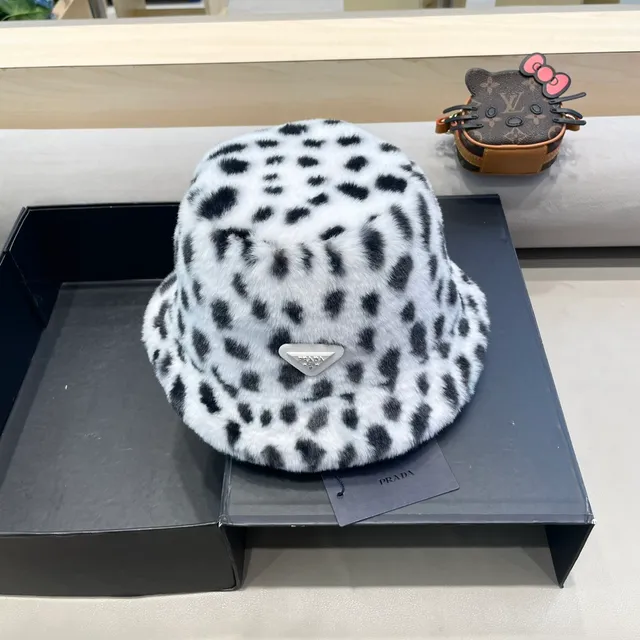 Prada Leopard-Print Faux Fur Bucket Hat 4