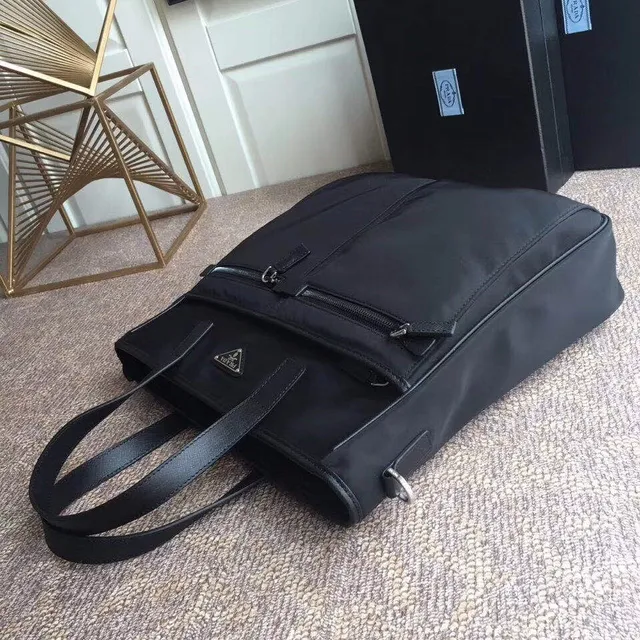 Prada Re-Edition 2005 Black Nylon Tote Bag 4